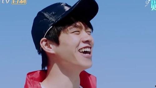 魏大勋吃瓜爆料男人视频,吃瓜爆料男人背后的故事